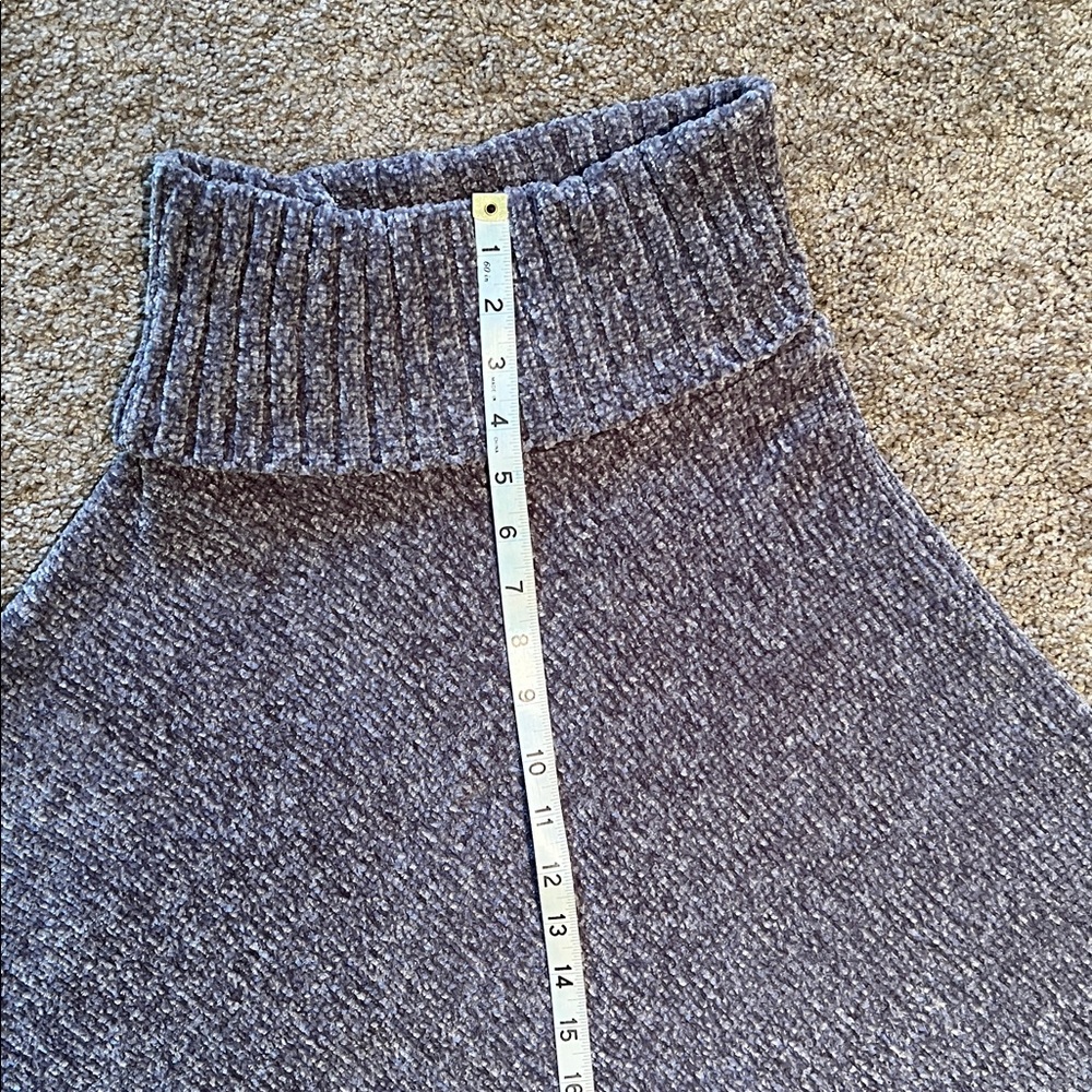 Gray Poncho with Fringe - Picture 10 of 14
